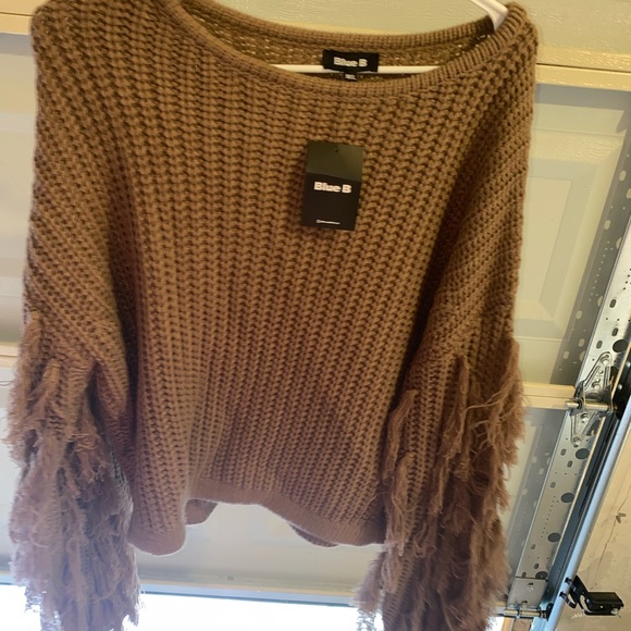 Sweater - Picture 2 of 3